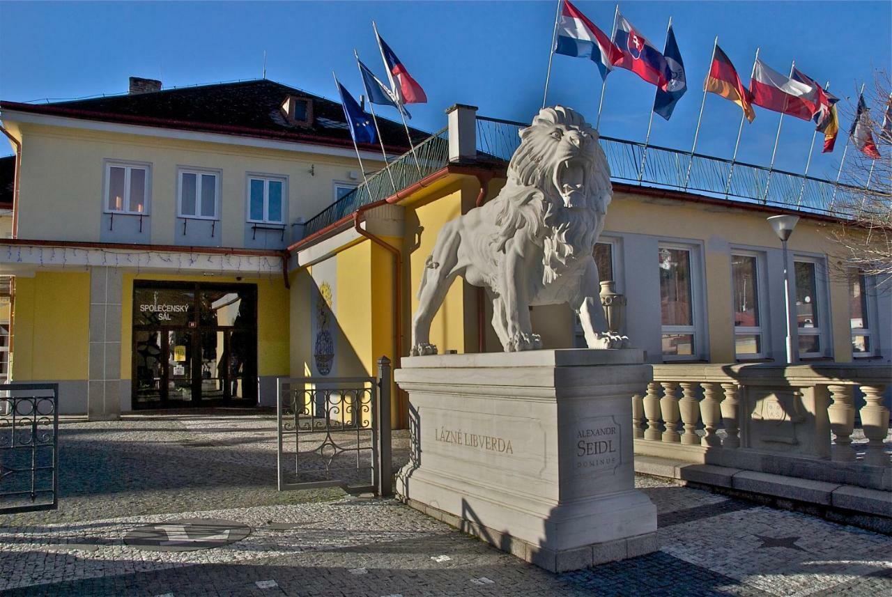 Hejnice Retreat Buitenkant foto